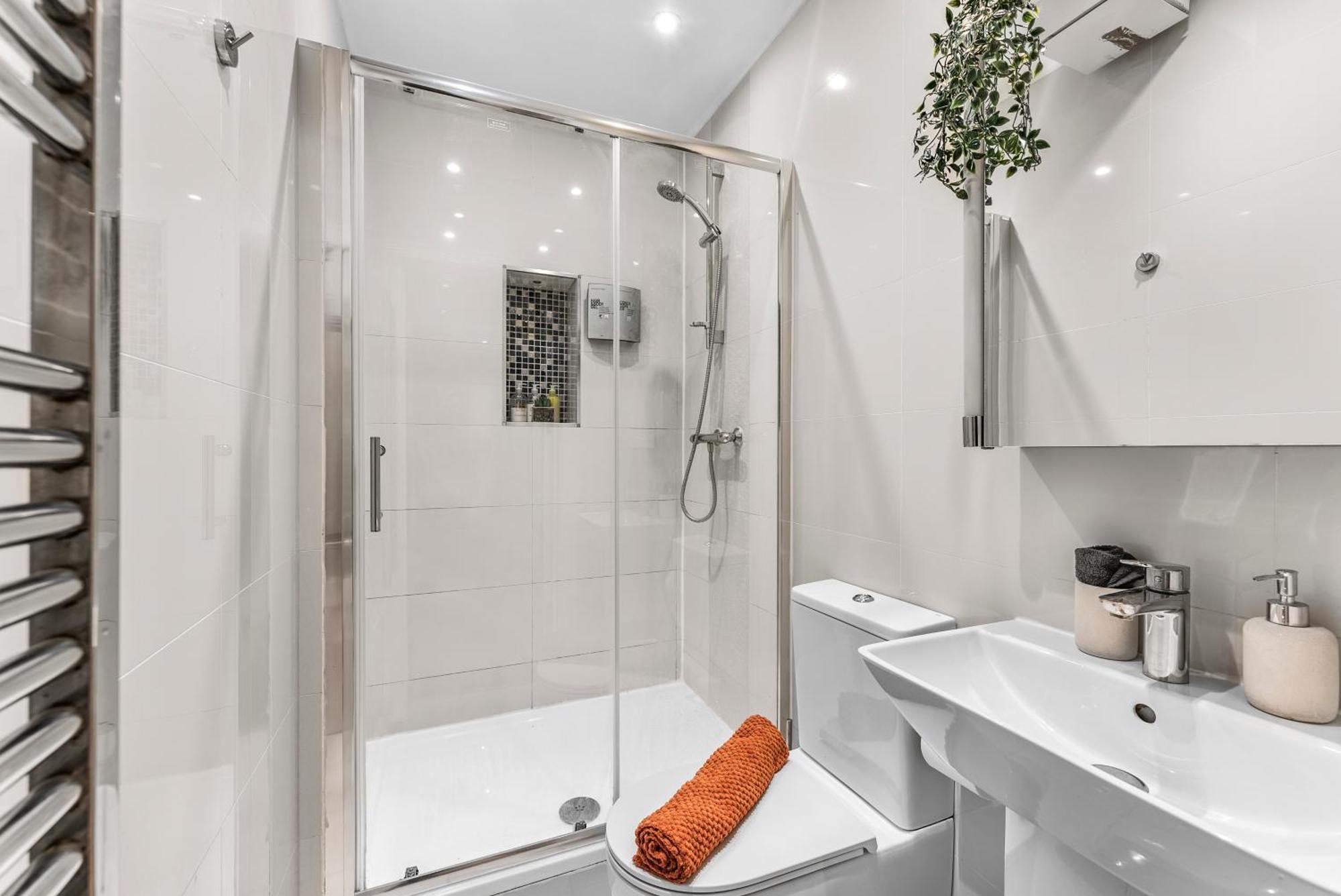 Comfortable City Centre Apartment For Contractors And Couples - City Centre Bristol Buitenkant foto