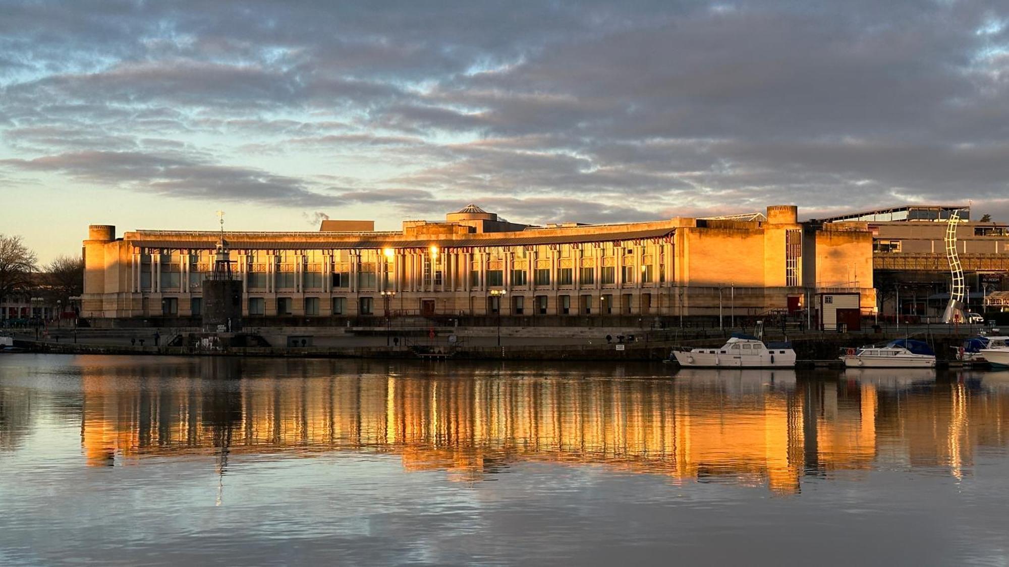 Comfortable City Centre Apartment For Contractors And Couples - City Centre Bristol Buitenkant foto