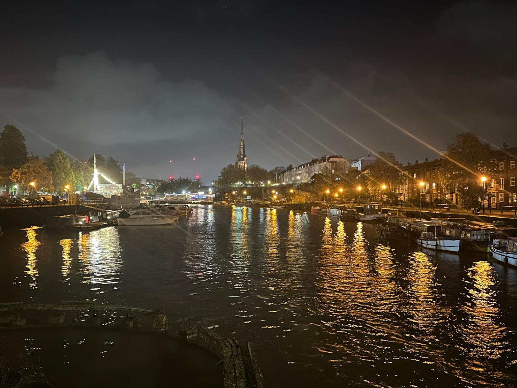 Comfortable City Centre Apartment For Contractors And Couples - City Centre Bristol Buitenkant foto